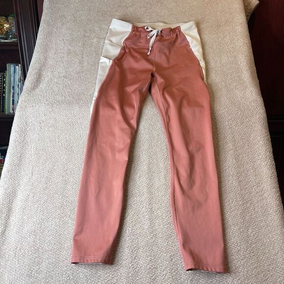 FABLETICS ULTRA COOL 7/8 LEGGINGS REFLECTIVE MID RISE Peach SIZE M - Picture 1 of 5